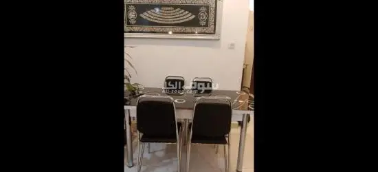 طاولة + 3 كراسي
